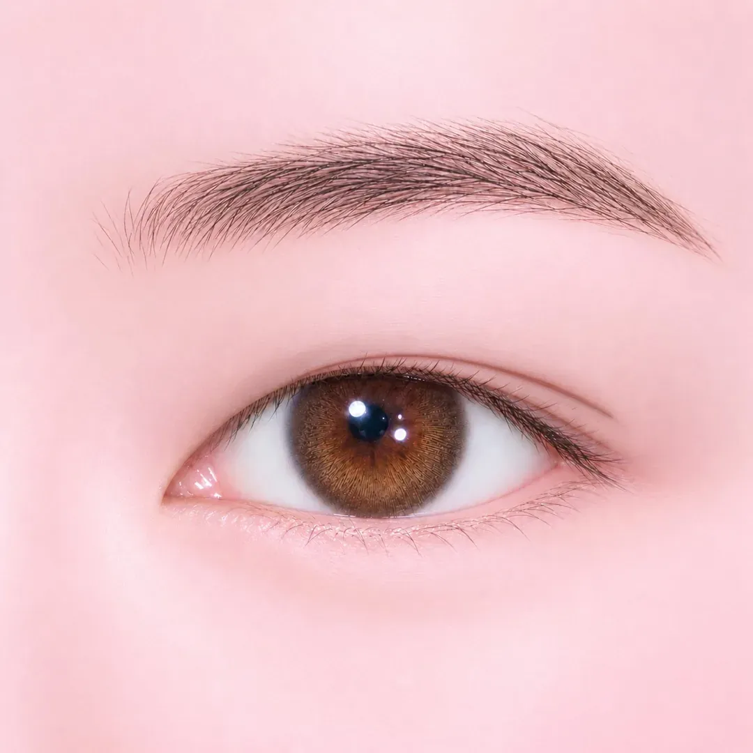 인라인을 적용한 일자 눈매 예시 이미지